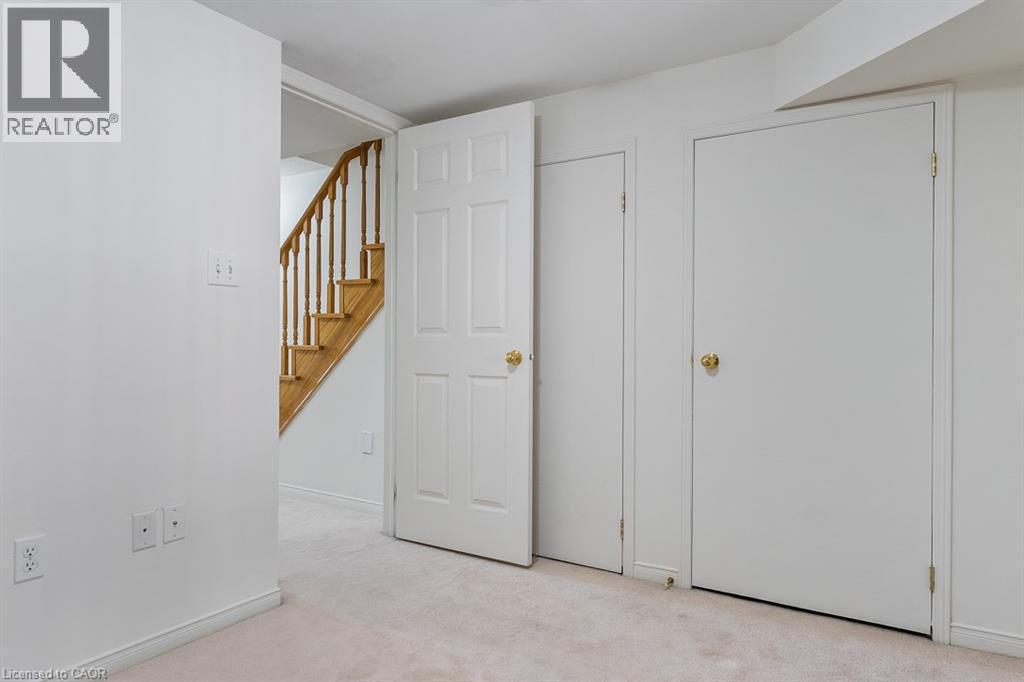 8 JIM BAIRD Mews - 12