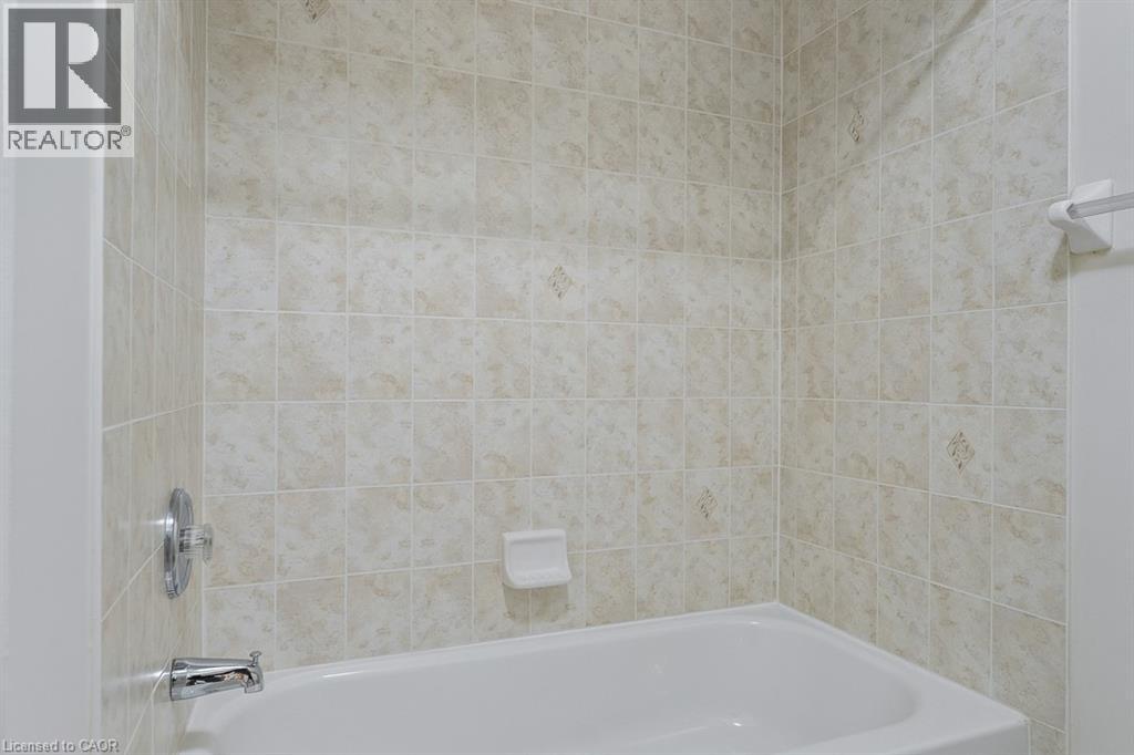 8 JIM BAIRD Mews - 14