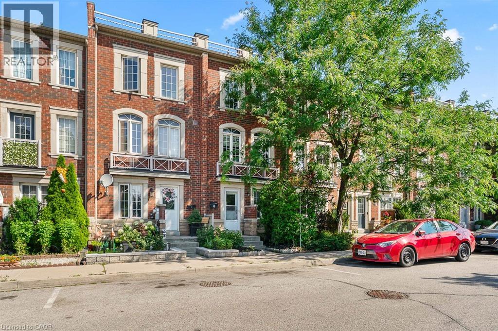 8 JIM BAIRD Mews - 2