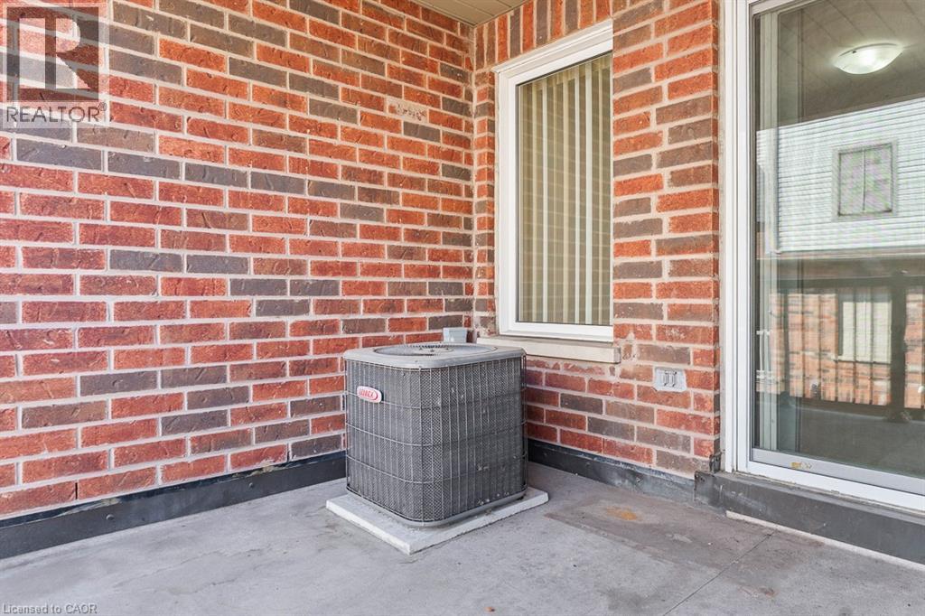 8 JIM BAIRD Mews - 23