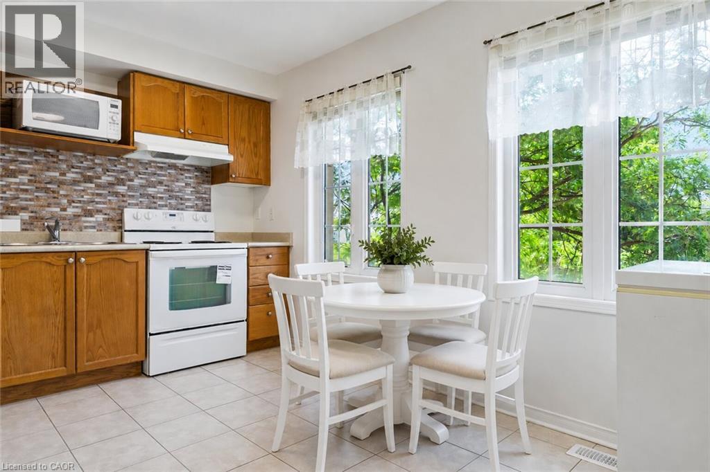 8 JIM BAIRD Mews - 26
