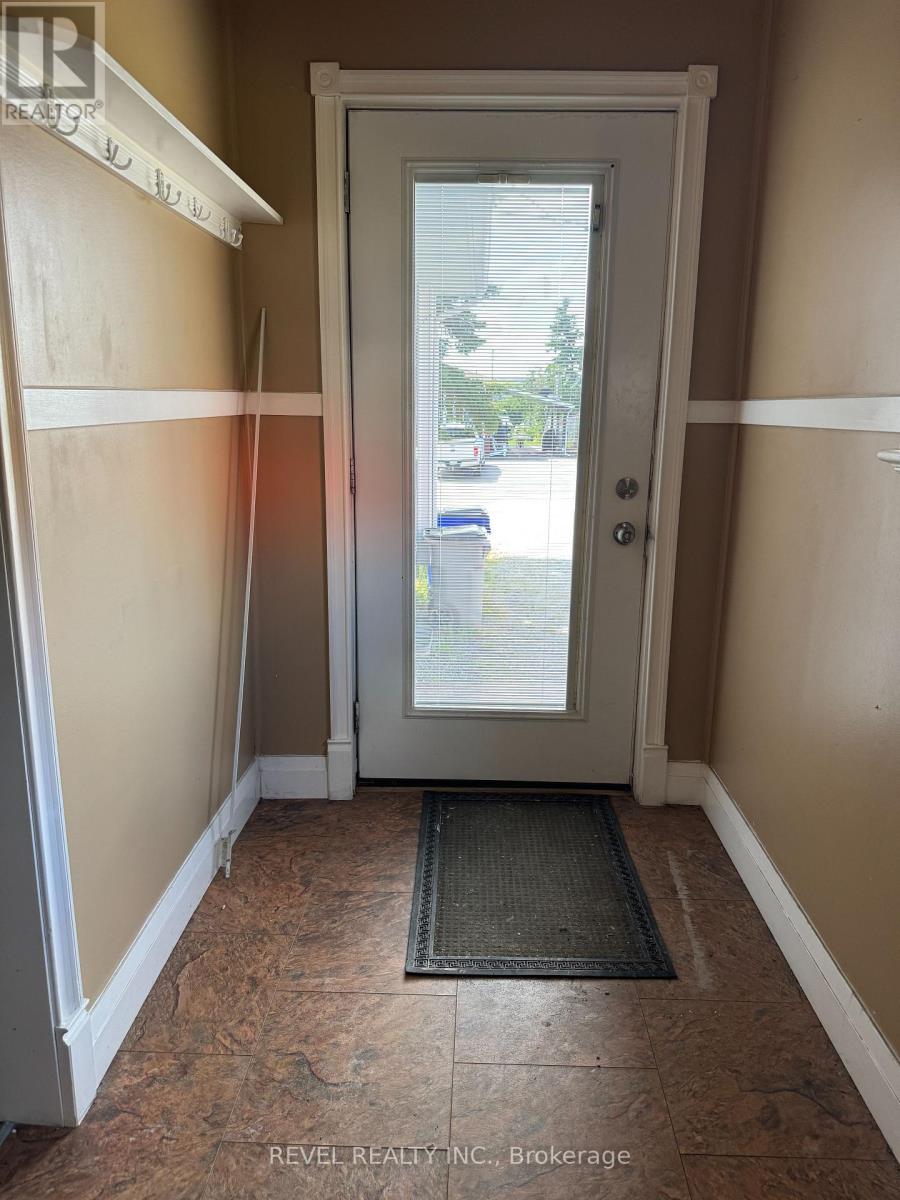 56 STRACHAN AVENUE - 3
