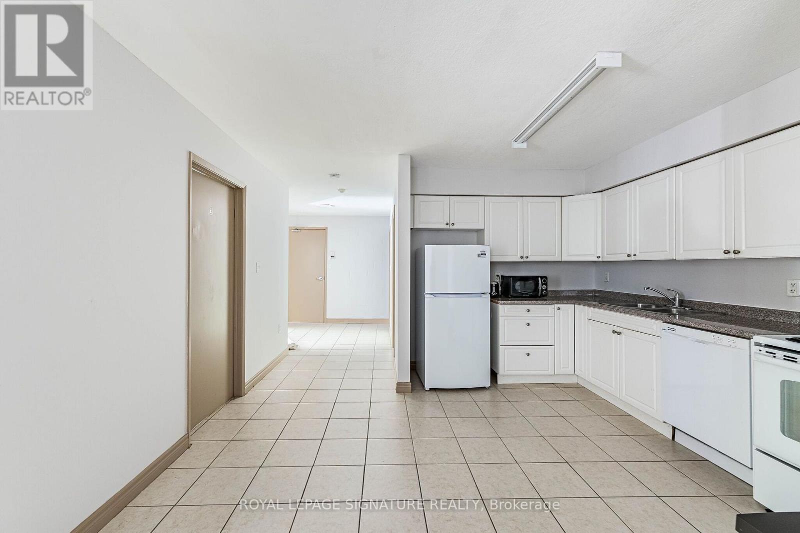 #101 251 LESTER STREET - 12