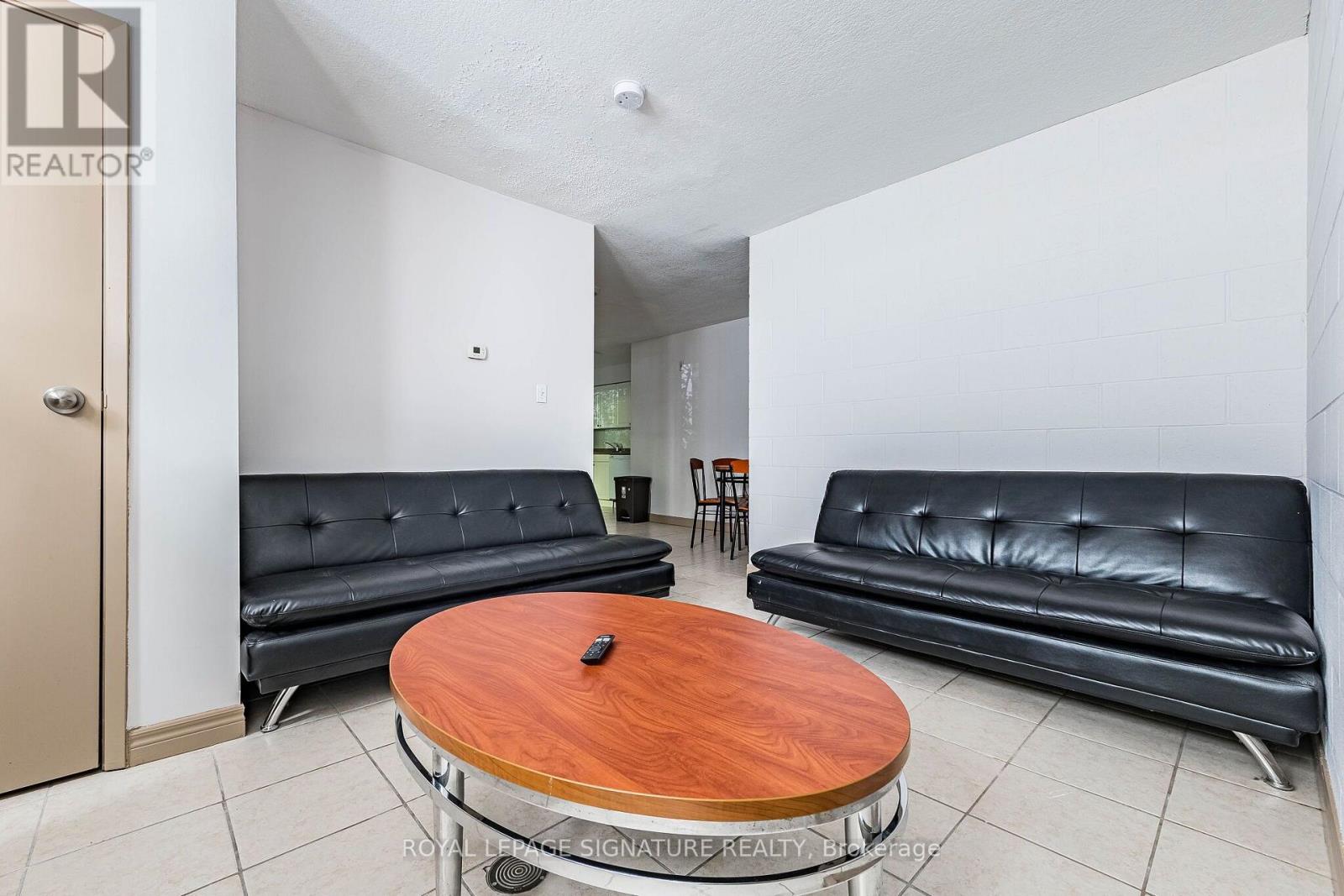 #101 251 LESTER STREET - 22