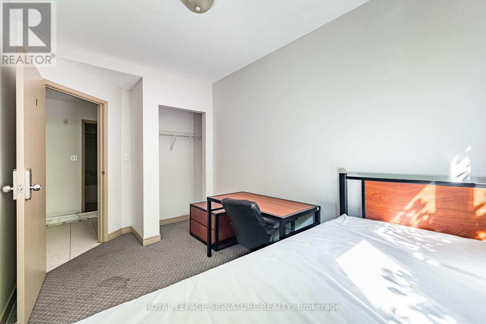 #101 251 LESTER STREET - 34