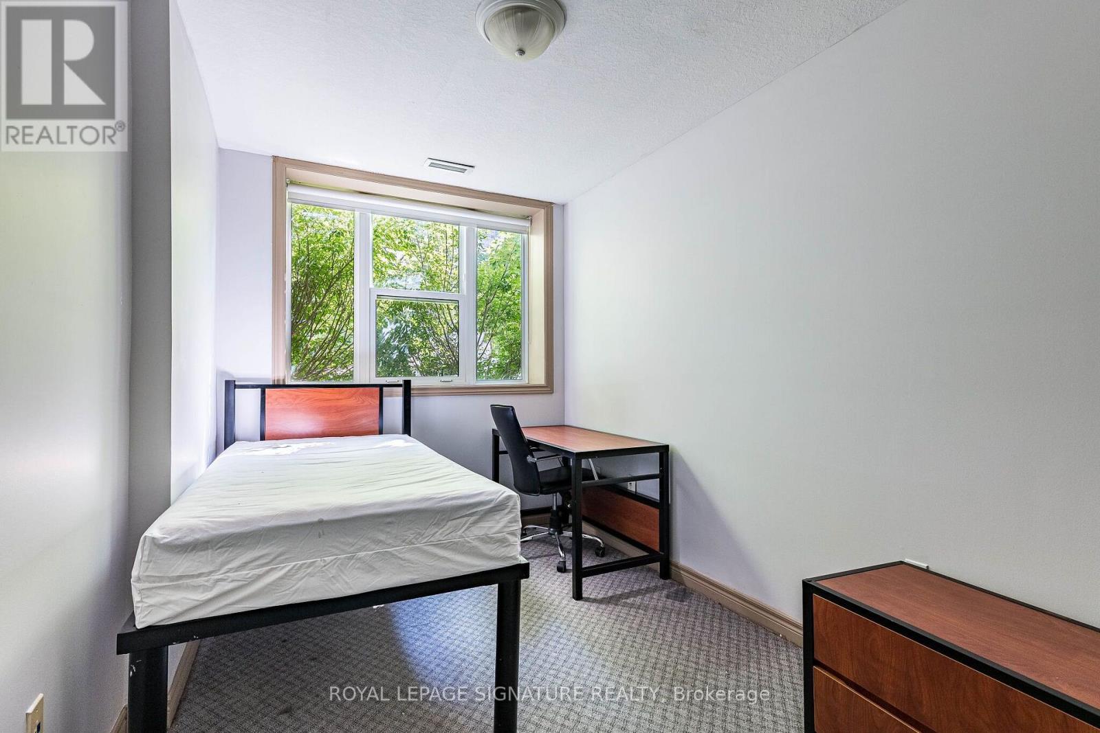 #101 251 LESTER STREET - 37