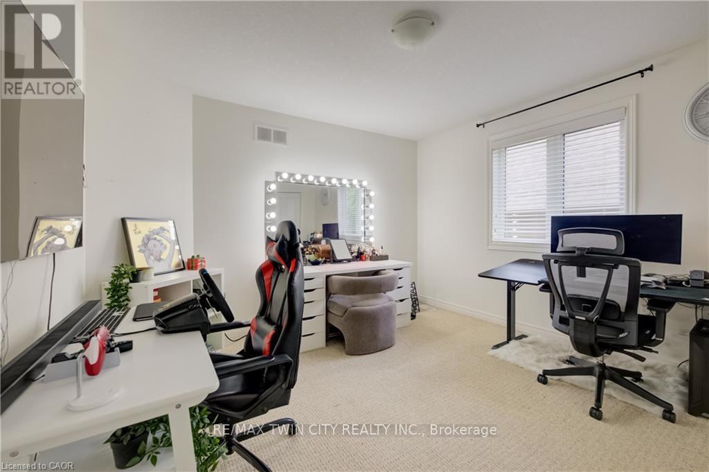 58 MARSHALL DRIVE - 25