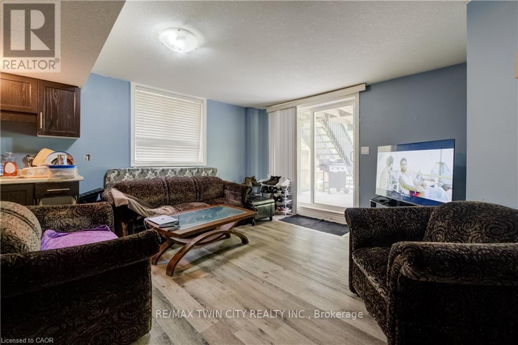 58 MARSHALL DRIVE - 40