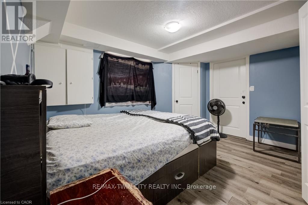 58 MARSHALL DRIVE - 44