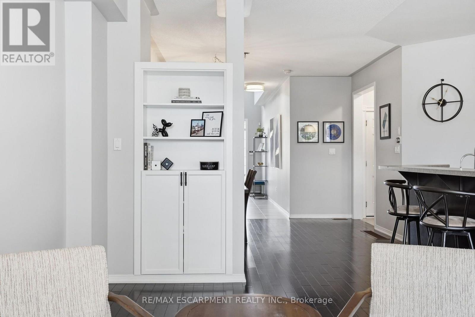 221 NISBET BOULEVARD - 14