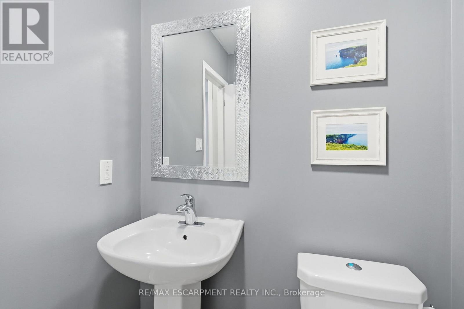 221 NISBET BOULEVARD - 16