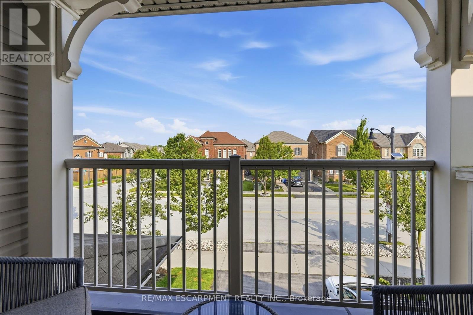 221 NISBET BOULEVARD - 22