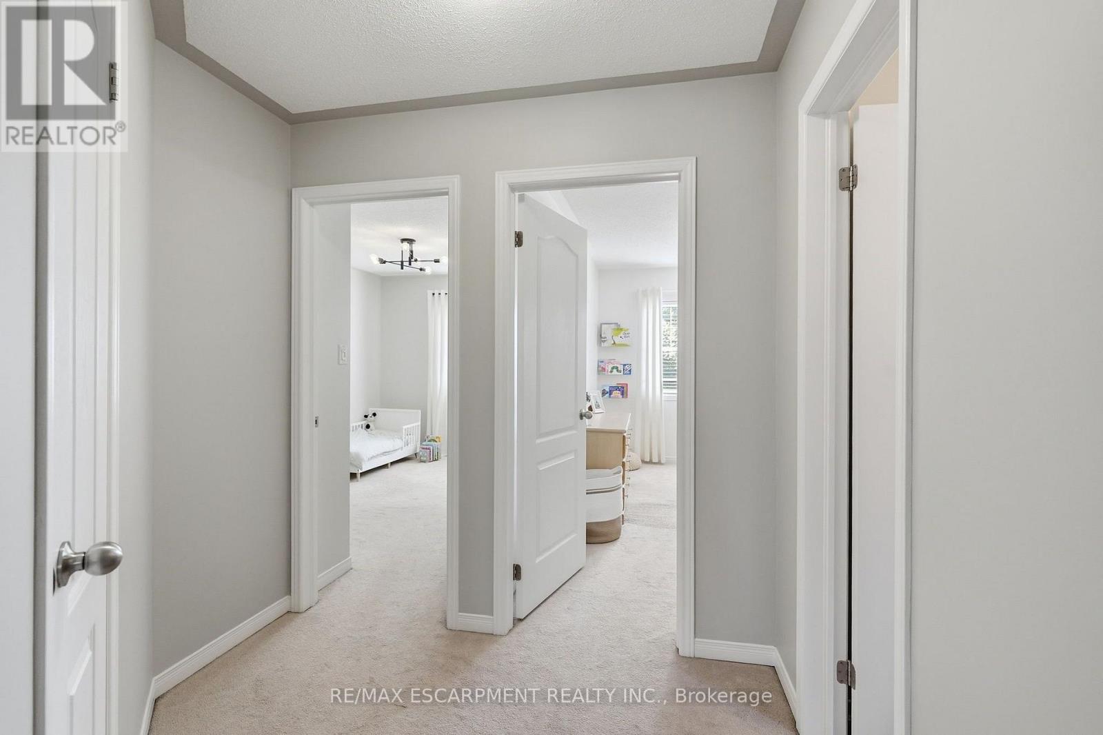 221 NISBET BOULEVARD - 30