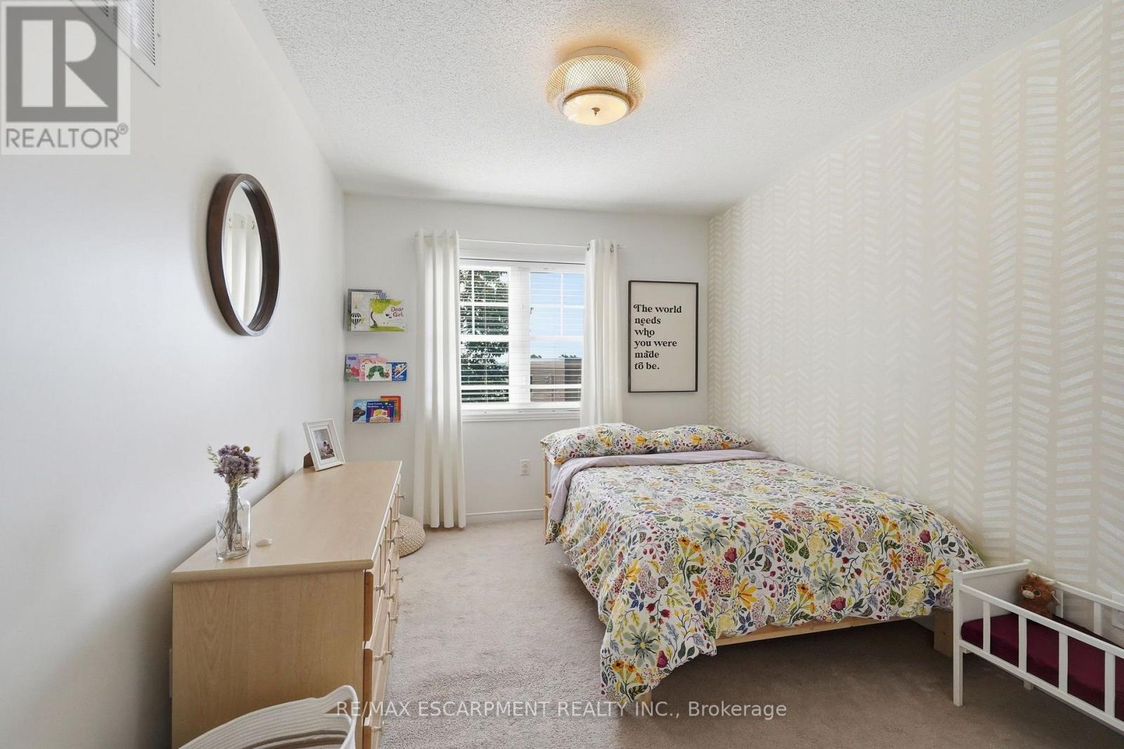 221 NISBET BOULEVARD - 32