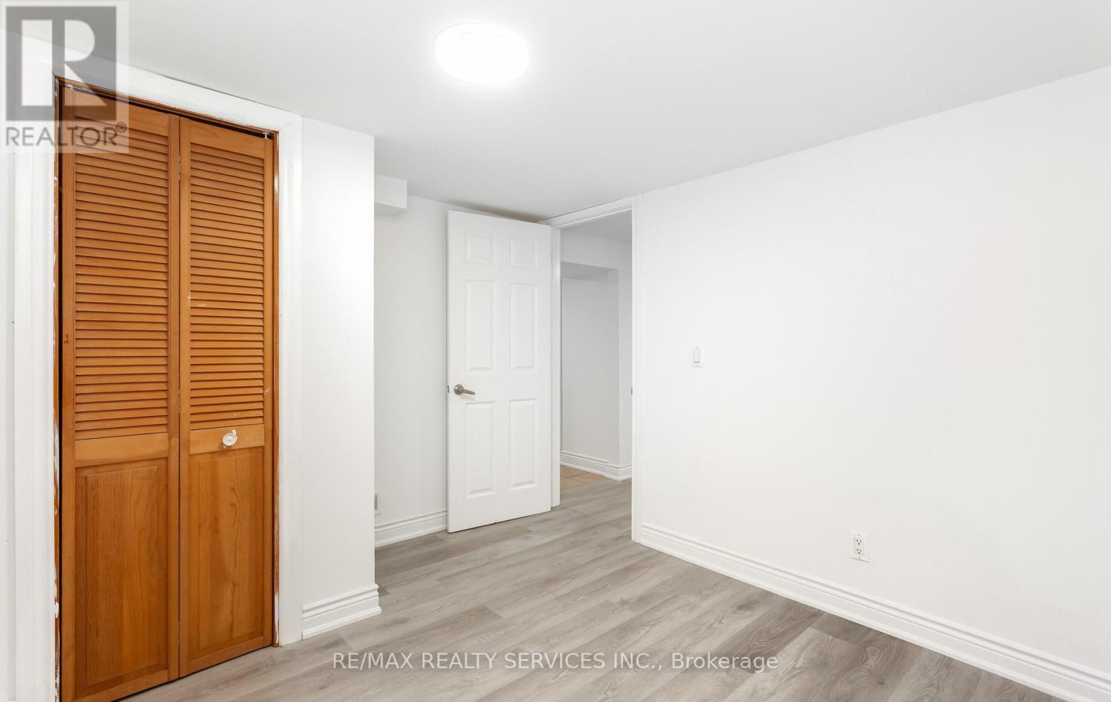 176 SAMUELSON STREET - 32