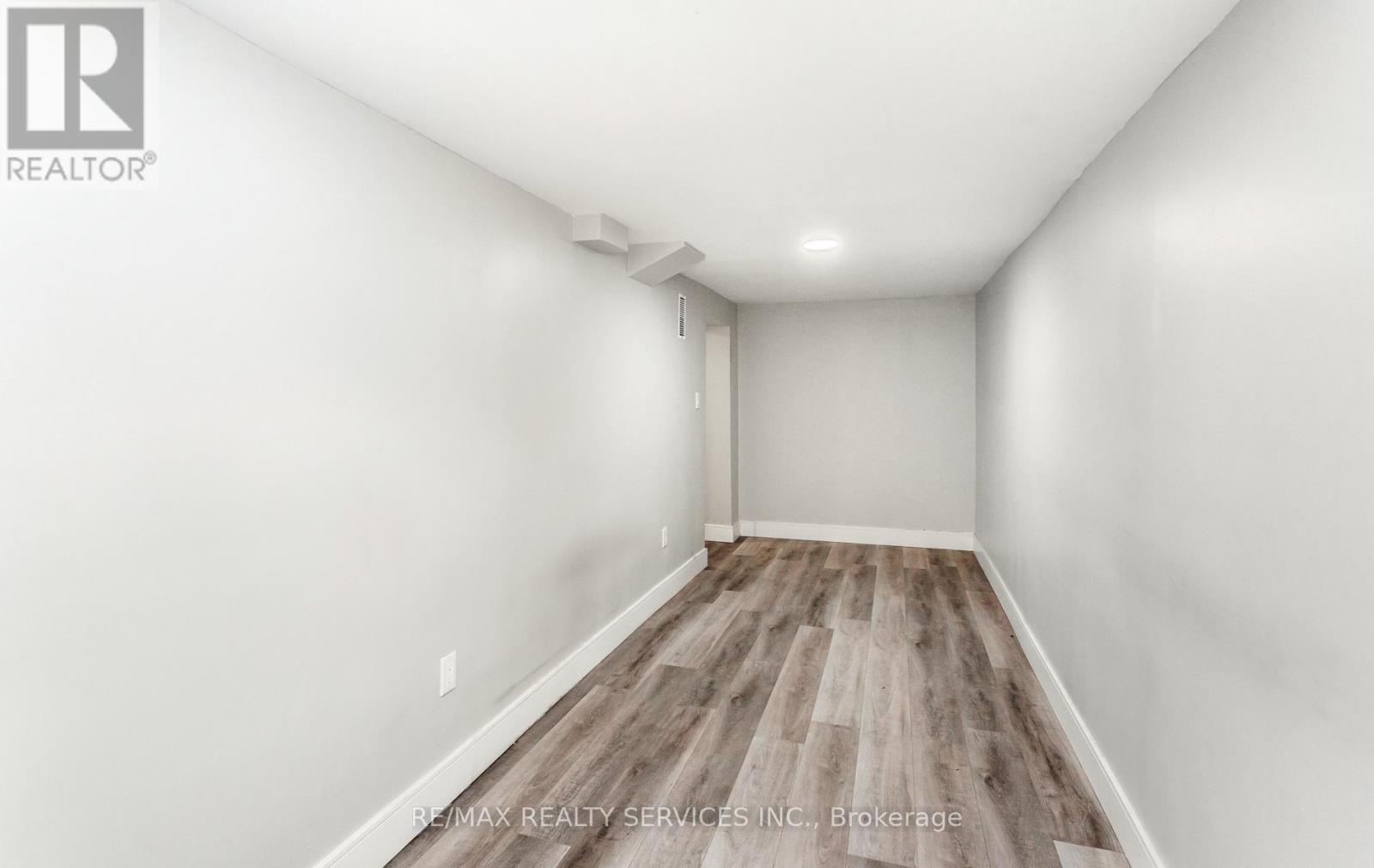 176 SAMUELSON STREET - 38