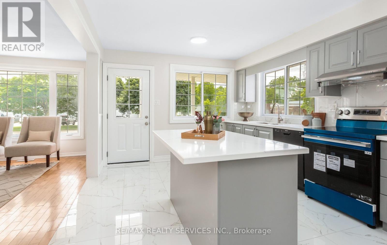 176 SAMUELSON STREET - 4