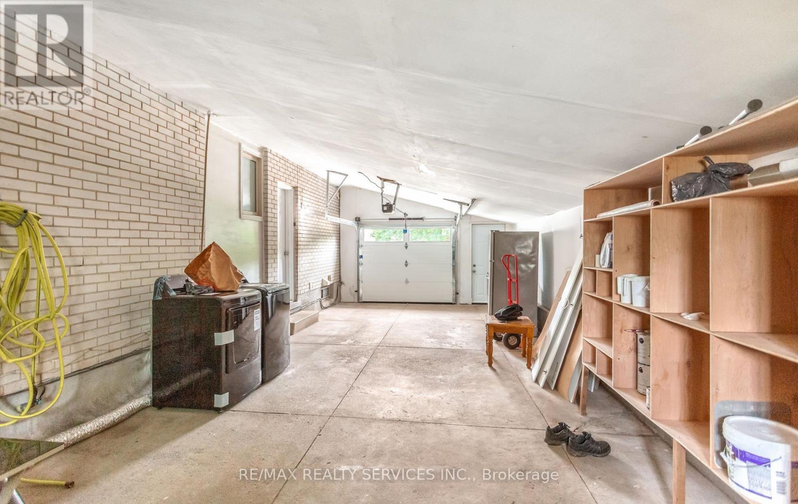 176 SAMUELSON STREET - 41