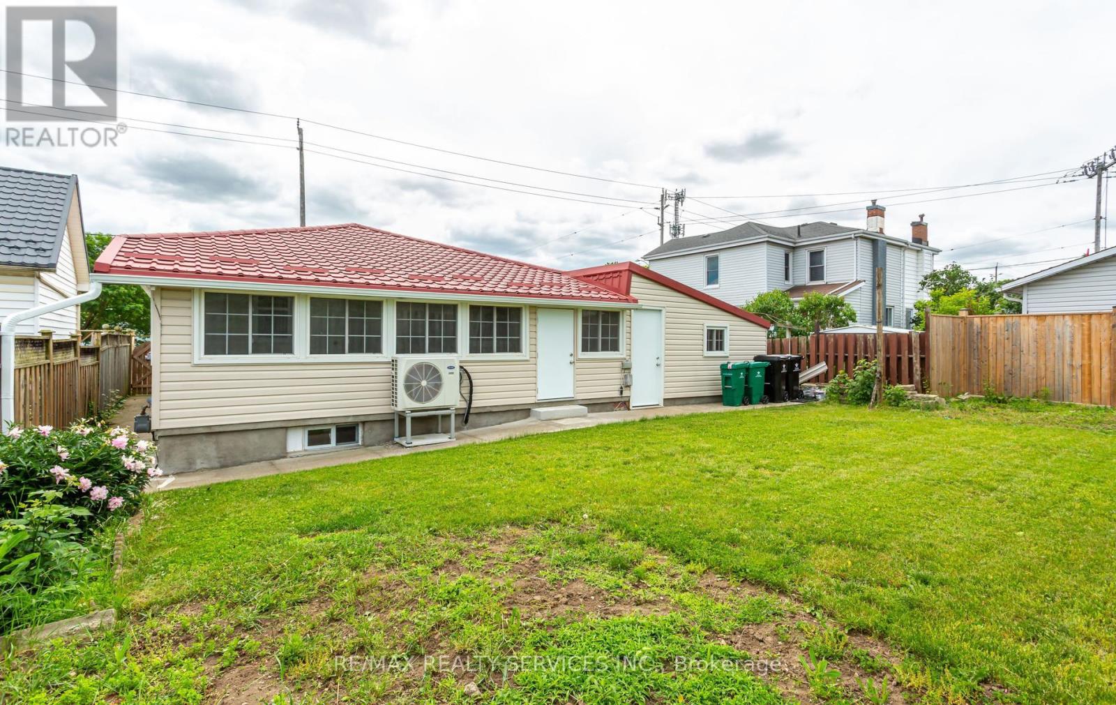 176 SAMUELSON STREET - 44