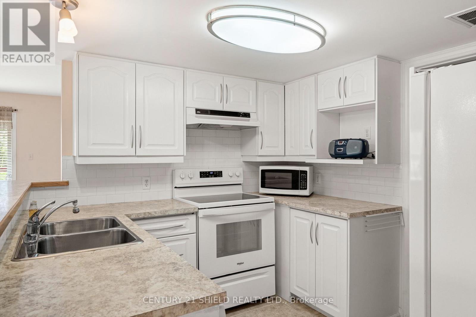 #103 341 WATER STREET W - Image 32