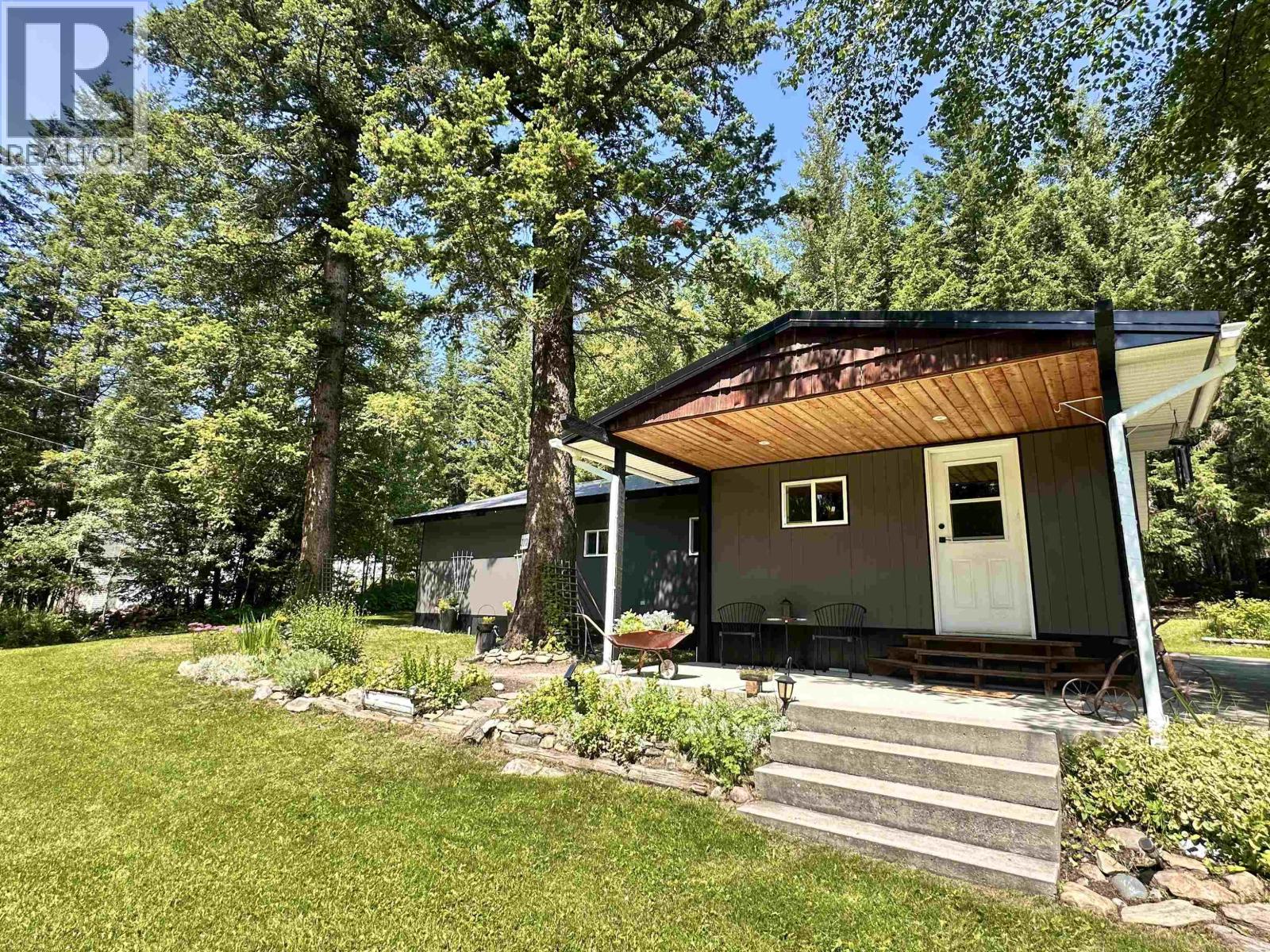 310 MOUNTAIN VIEW ROAD, McBride