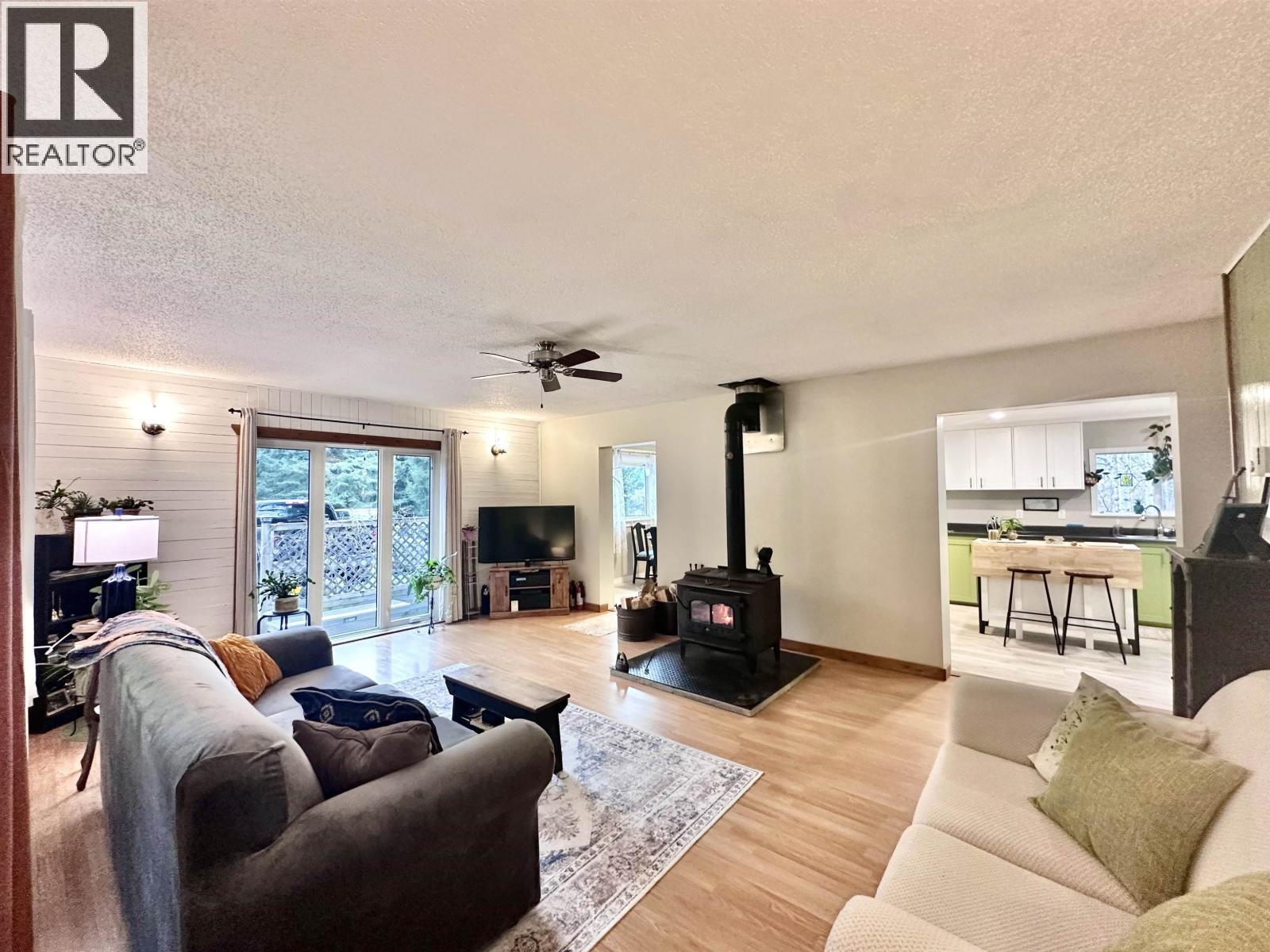310 MOUNTAIN VIEW ROAD, McBride