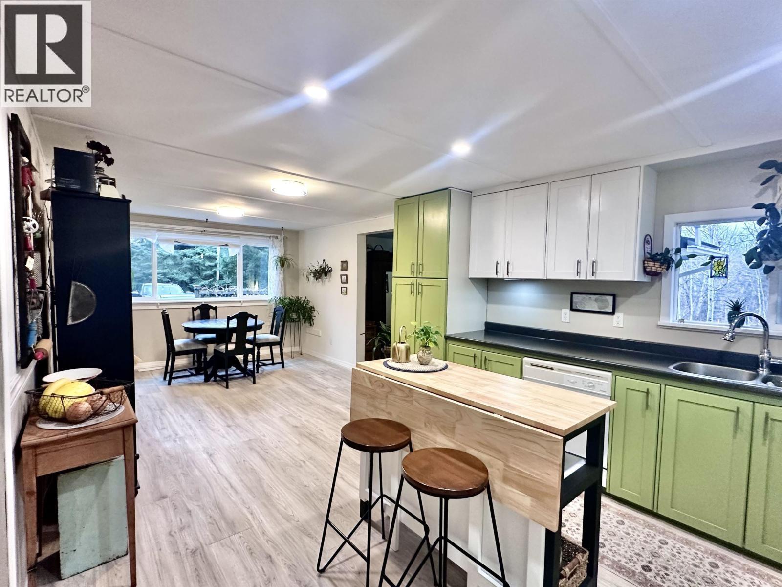 310 MOUNTAIN VIEW ROAD, McBride