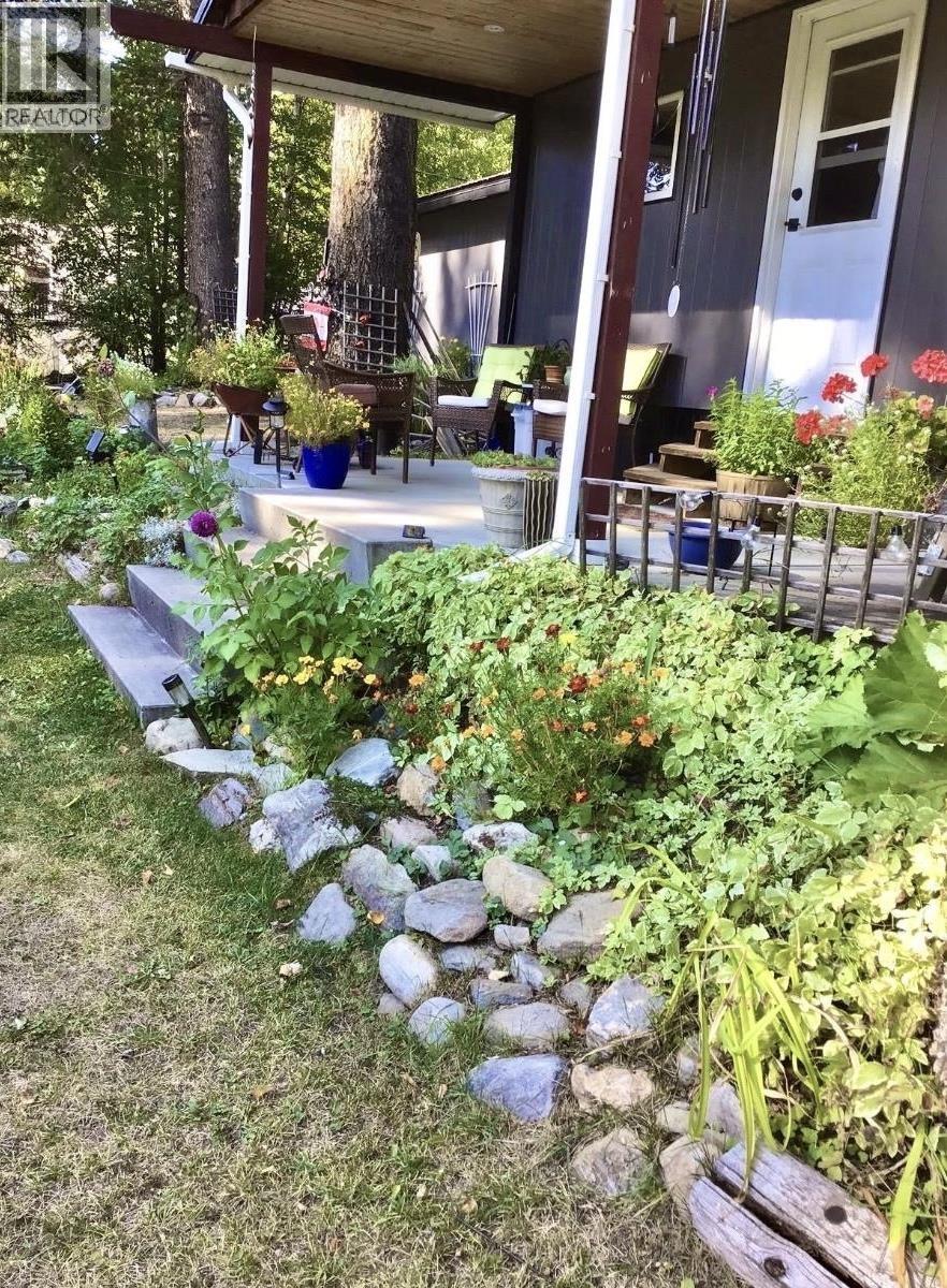310 MOUNTAIN VIEW ROAD, McBride