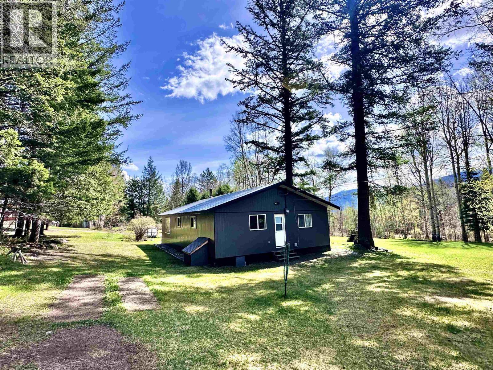 310 MOUNTAIN VIEW ROAD, McBride