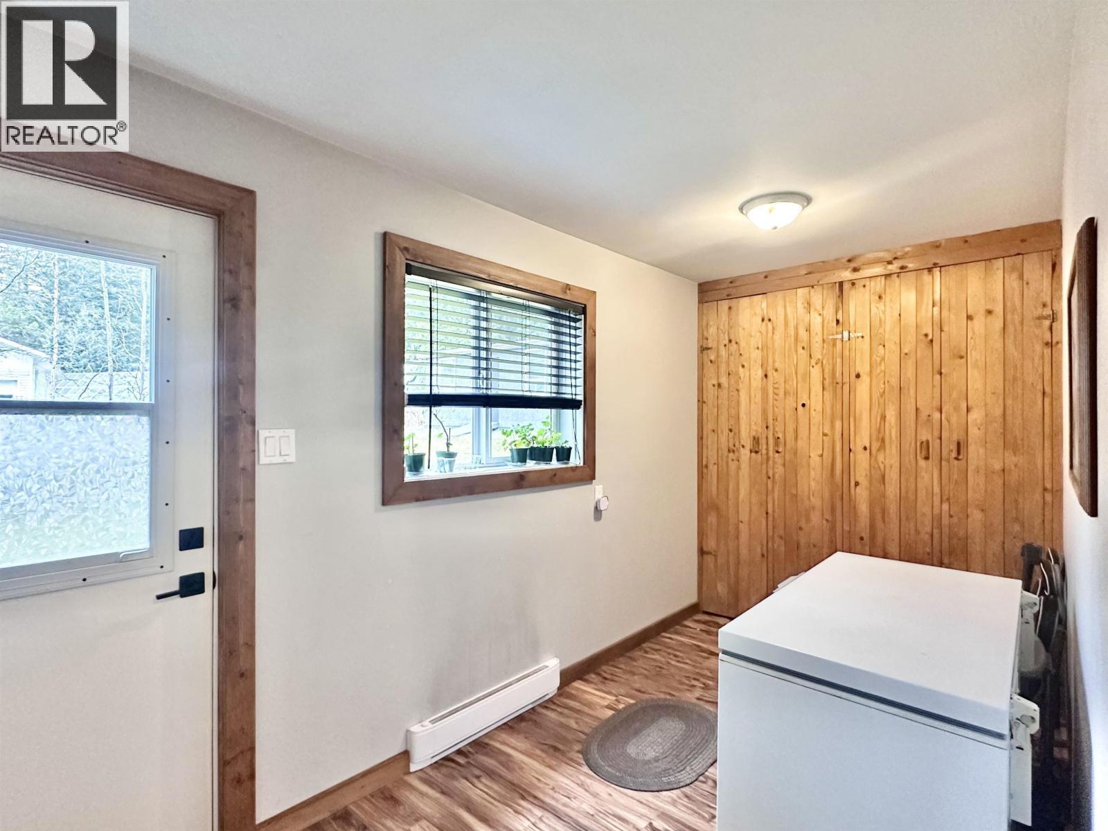 310 MOUNTAIN VIEW ROAD, McBride