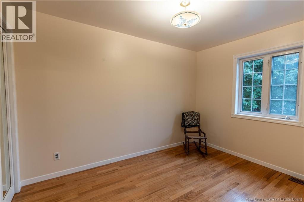 56 Aitken Avenue - 24