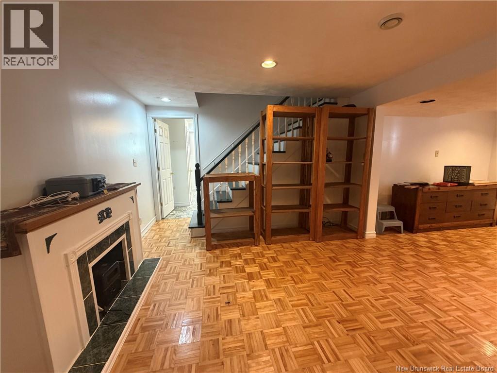 56 Aitken Avenue - 38