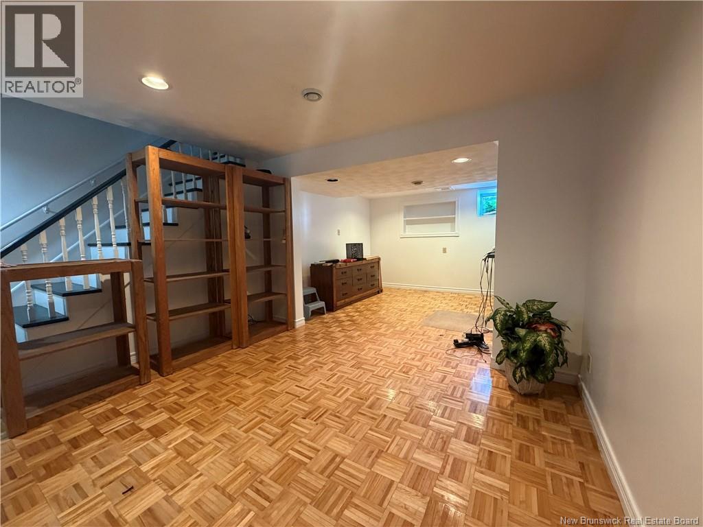 56 Aitken Avenue - 43
