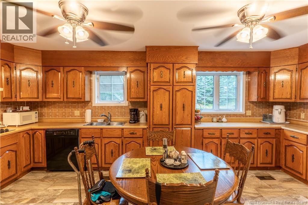 56 Aitken Avenue - 4