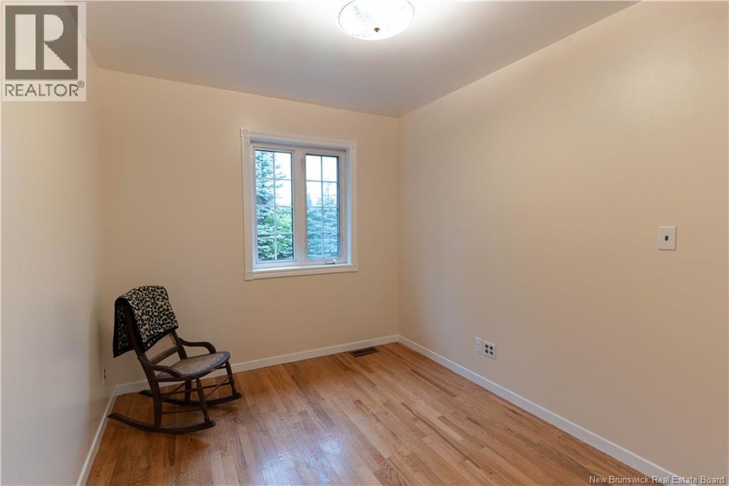 56 Aitken Avenue - 25