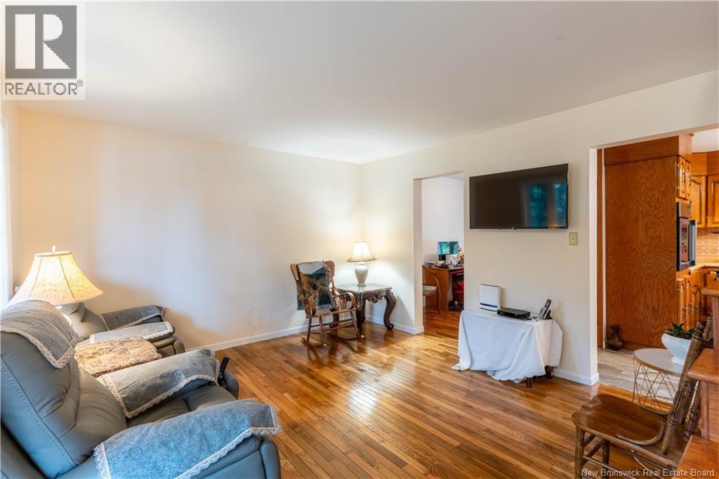 56 Aitken Avenue - 12