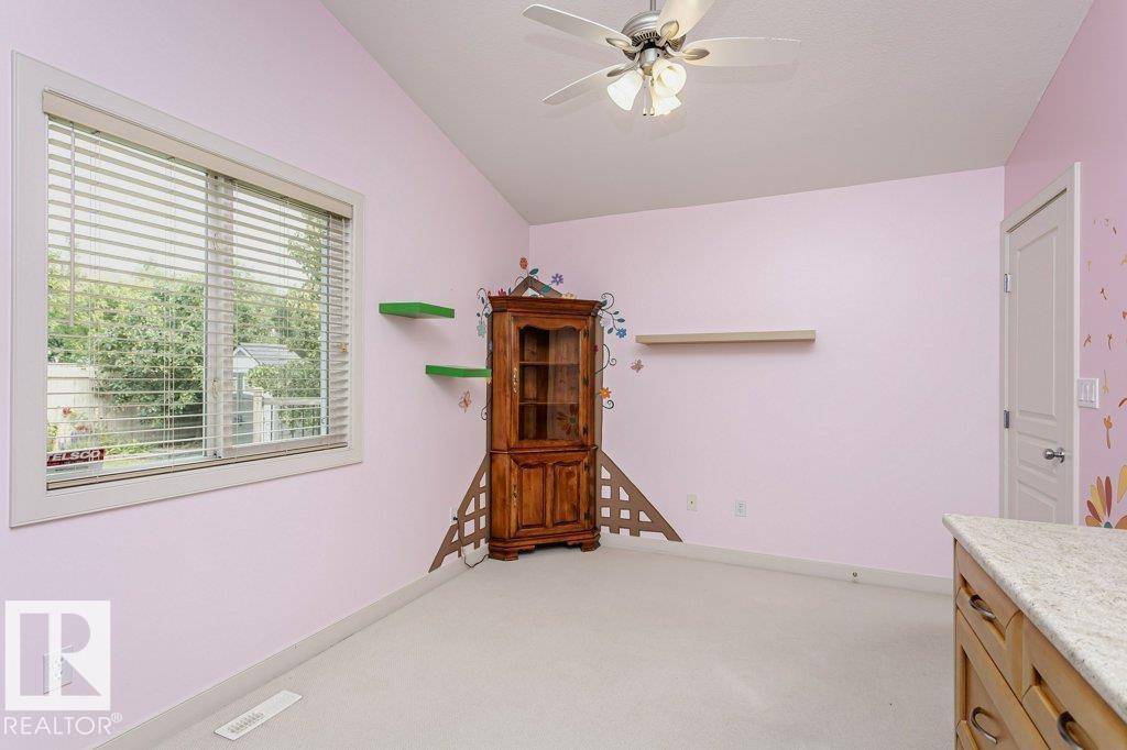 96 Eastgate WY - Image 22