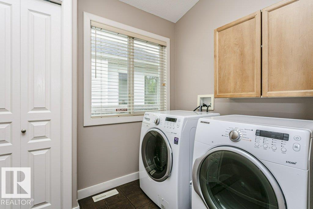 96 Eastgate WY - Image 25