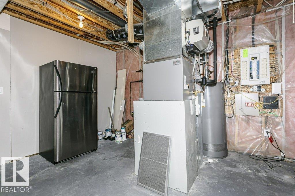 96 Eastgate WY - Image 41