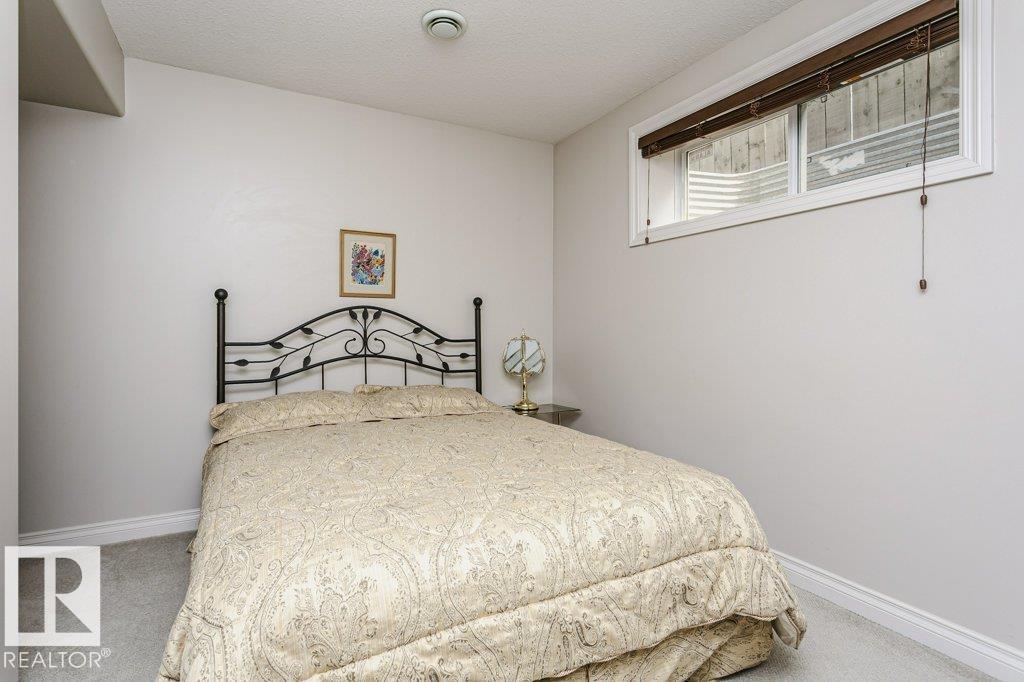 96 Eastgate WY - Image 28