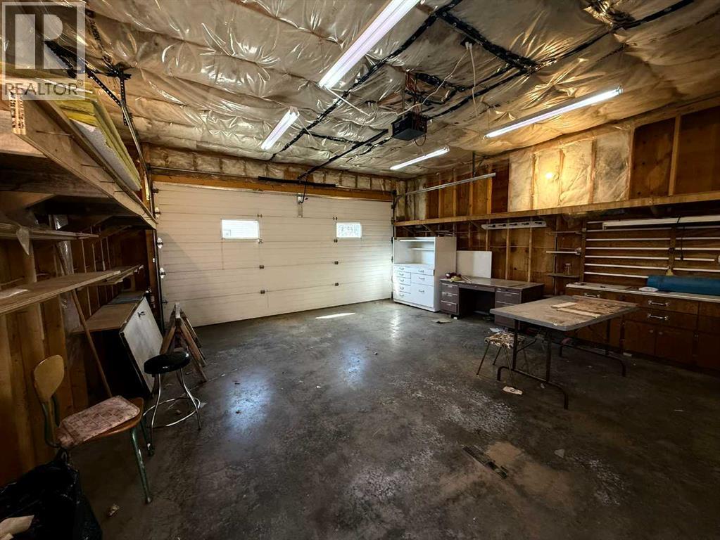 223 6 Street - Photo 15