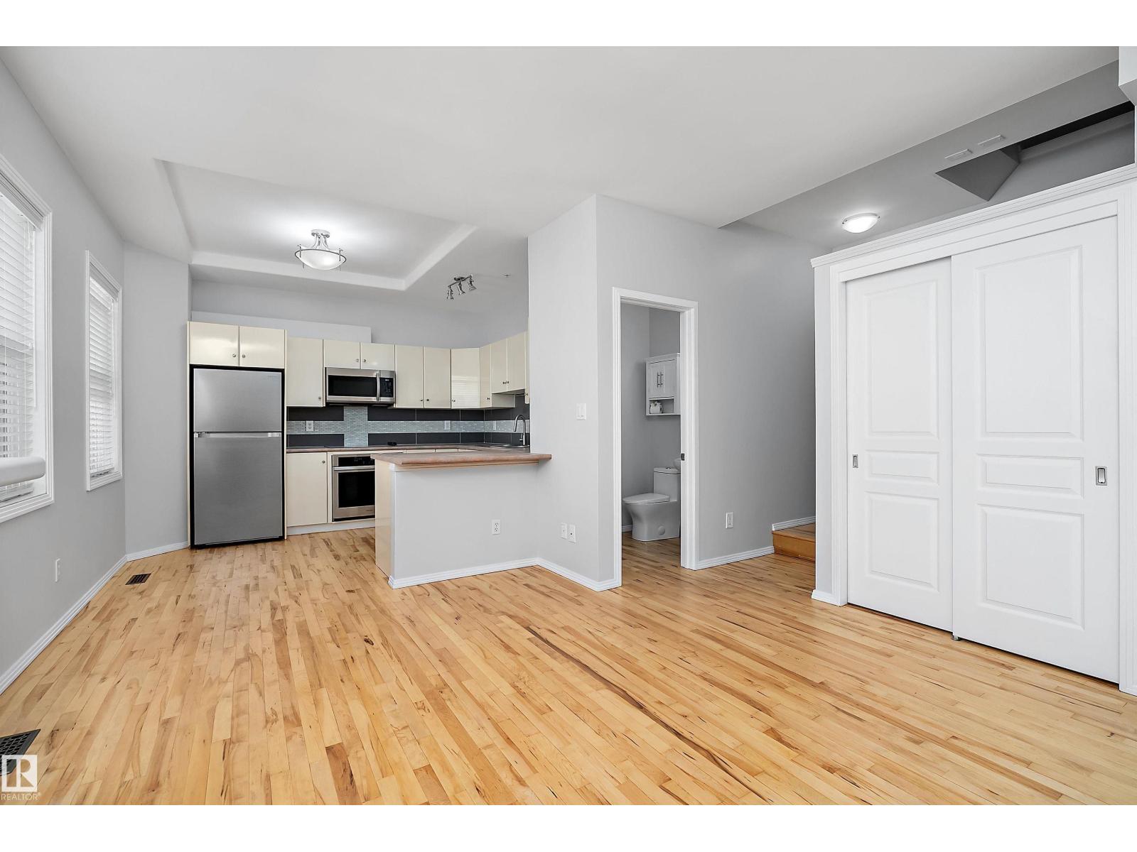 #108 10933 82 AV NW - 4
