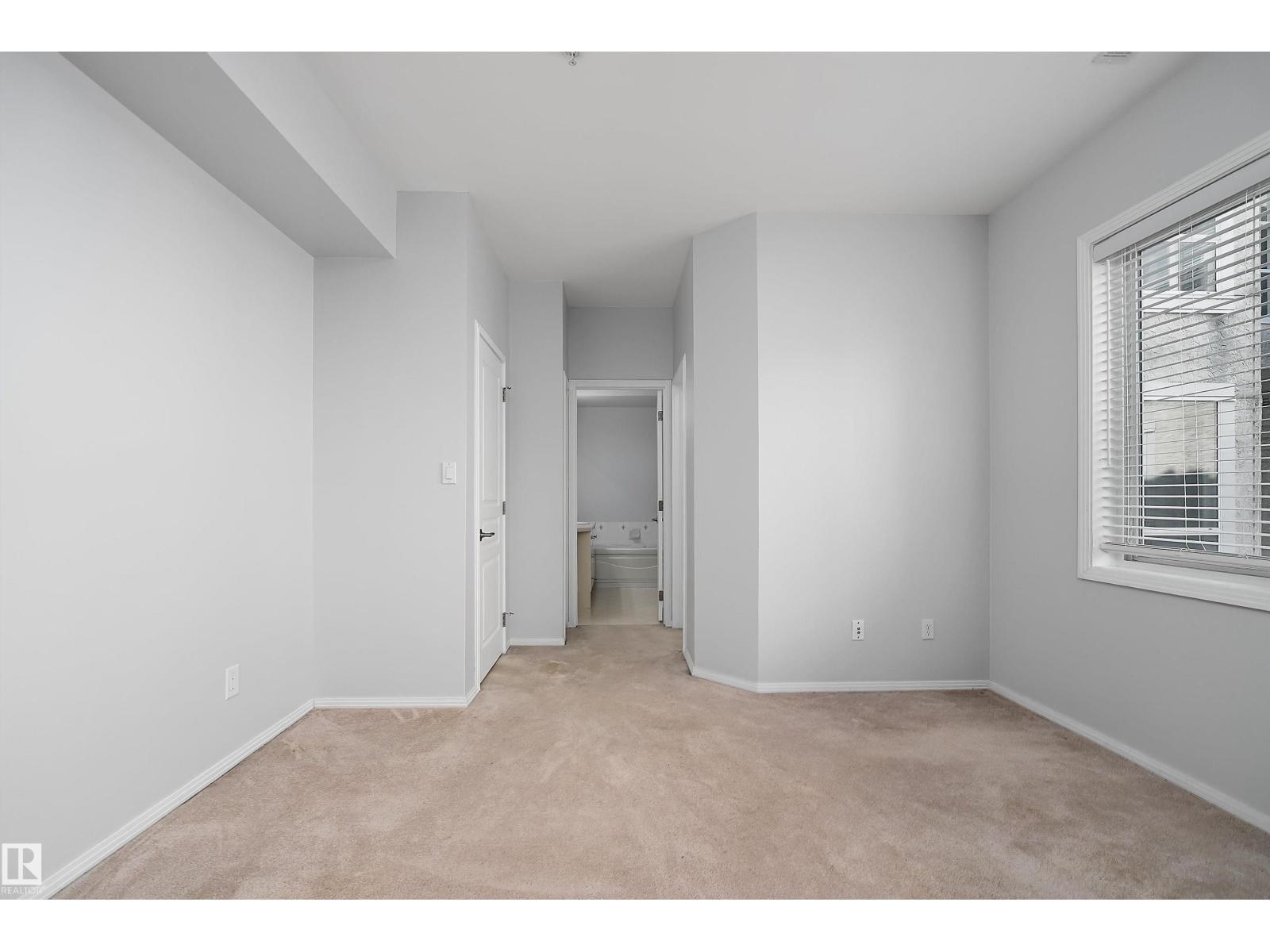 #108 10933 82 AV NW - 31