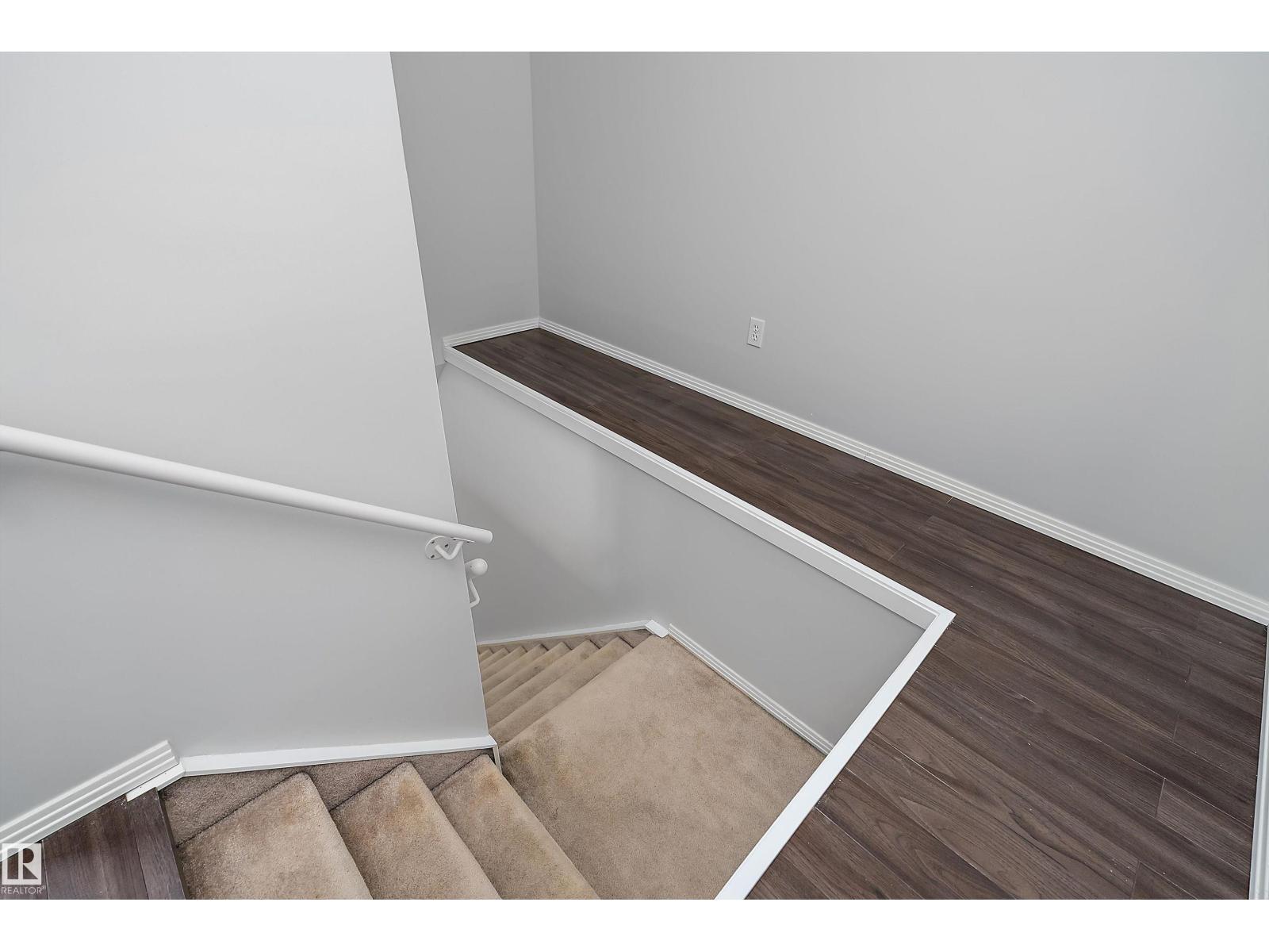 #108 10933 82 AV NW - 17