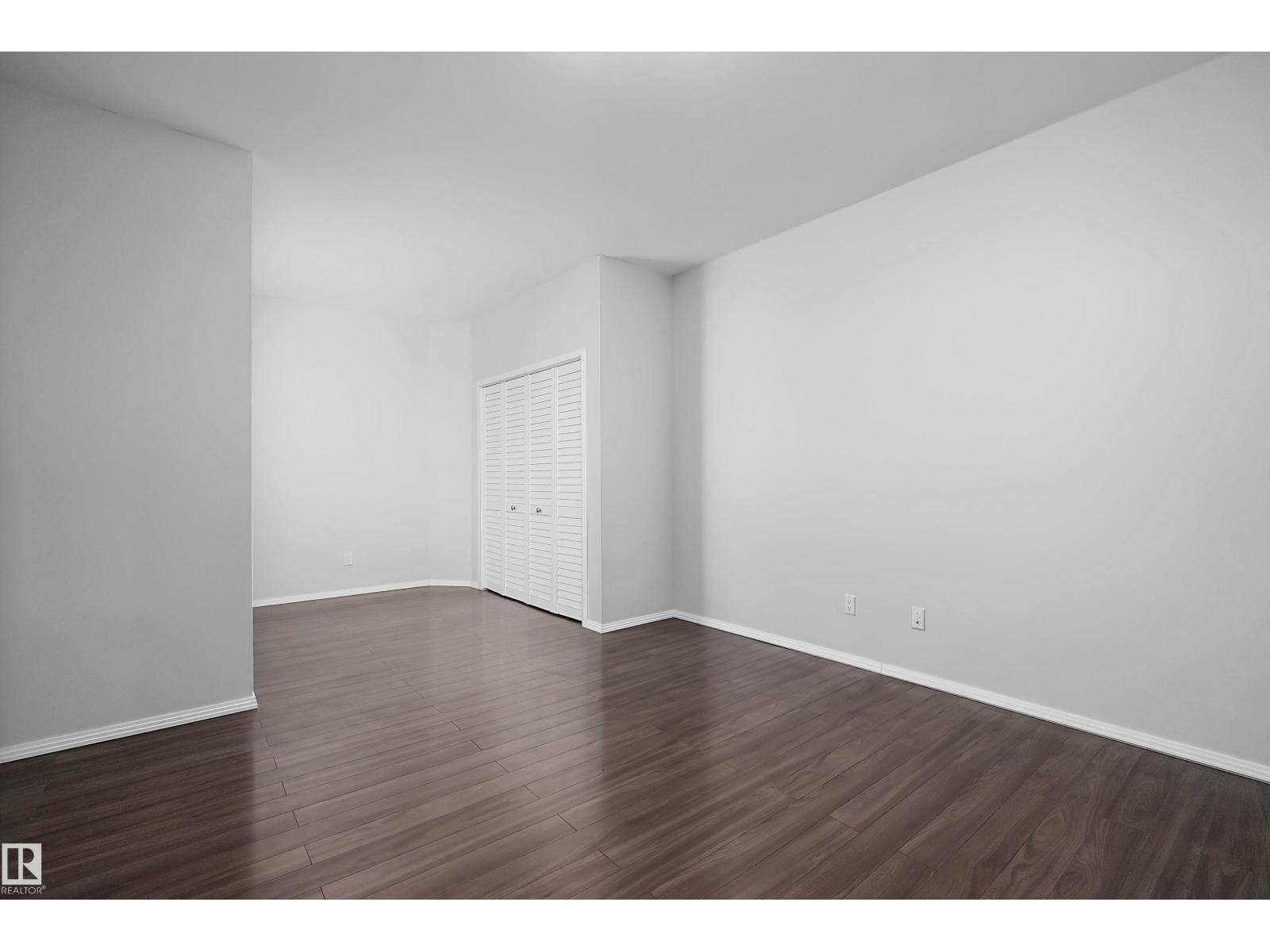 #108 10933 82 AV NW - 23
