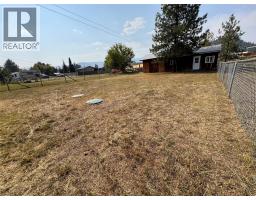 Kitchen - 653 65th Avenue, Grand Forks, BC V0H1H4 Photo 6