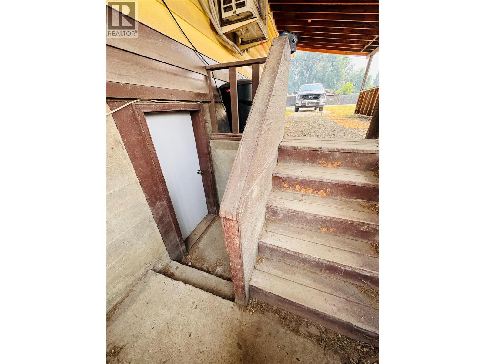 653 65th Avenue - Image 22