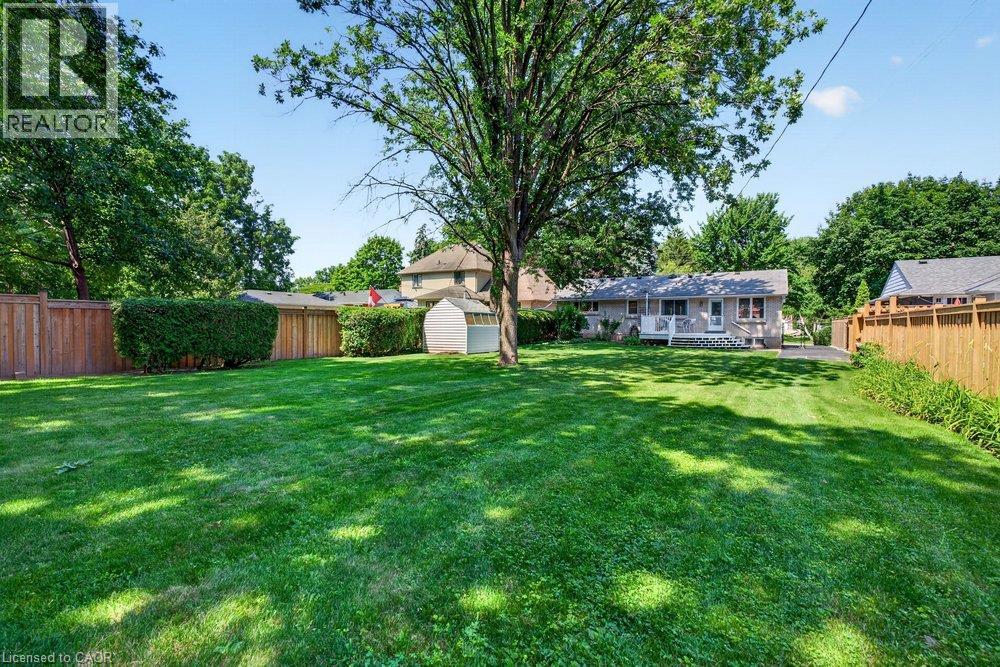 392 HENDERSON Road - 24