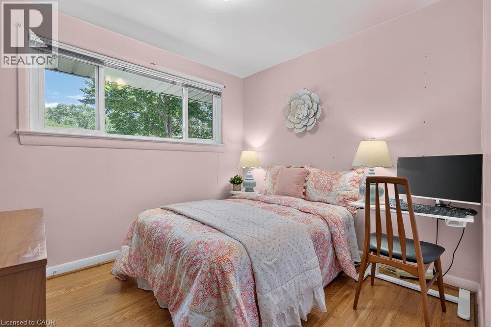 392 HENDERSON Road - 18