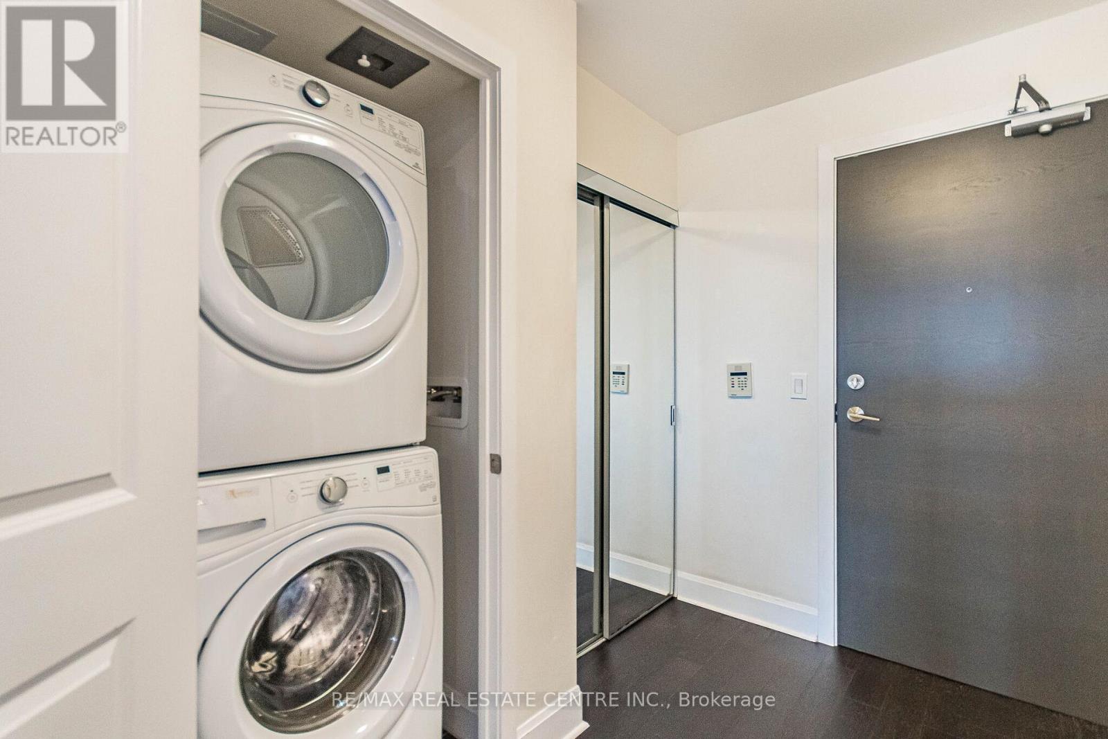 #2102 33 SHORE BREEZE DRIVE - Image 11